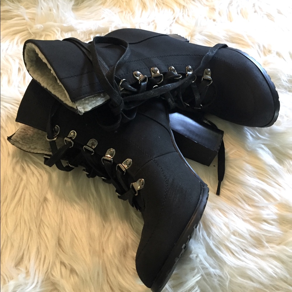 Shoedazzle Avah Boots